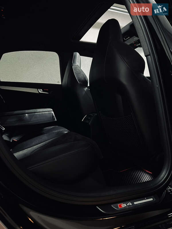 Седан Audi S4 2013 в Одессе