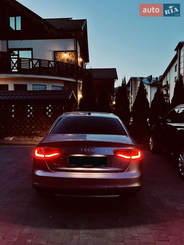 Седан Audi S4 2013 в Одессе