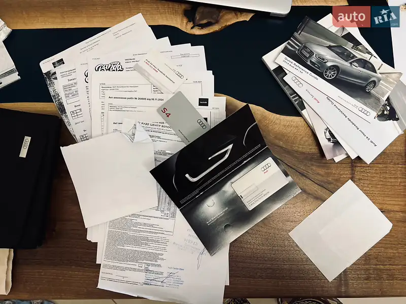 Седан Audi S4 2013 в Одессе документ