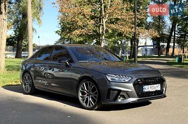Седан Audi S4 2023 в 