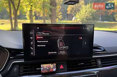 Седан Audi S4 2023 в 