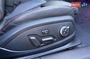 Седан Audi S4 2023 в 