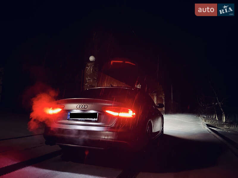 Седан Audi S4 2013 в Одессе