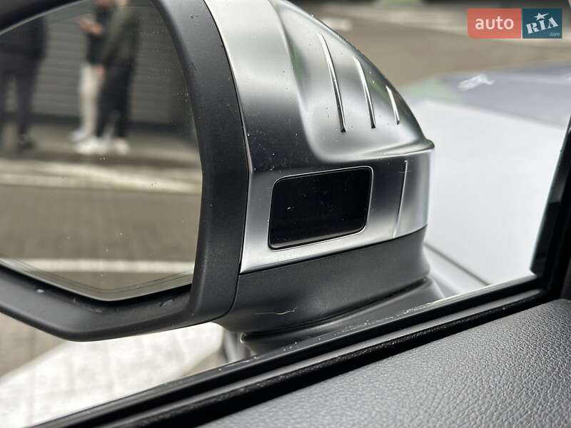 Седан Audi S4 2018 в Киеве