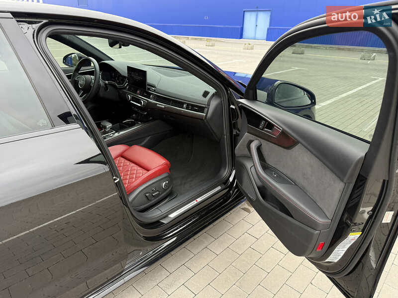 Седан Audi S4 2020 в Виннице