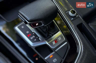 Седан Audi S4 2022 в 