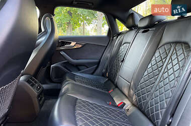 Седан Audi S4 2022 в 