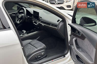 Седан Audi S4 2022 в 