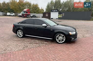 Седан Audi S4 2013 в 