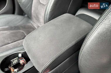Седан Audi S4 2010 в  фото 40 Седан Audi S4 2010 в