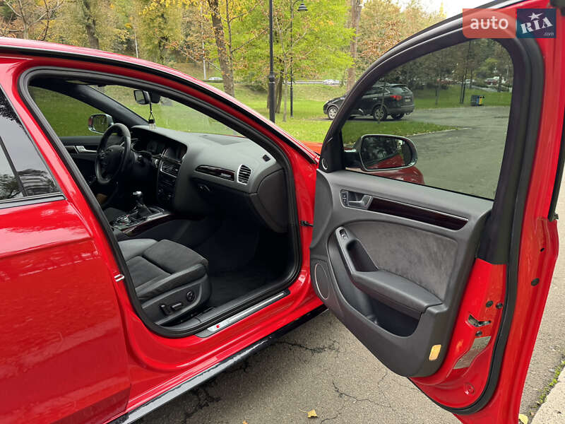 Седан Audi S4 2010 в Киеве