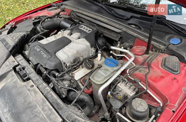 Седан Audi S4 2010 в  фото 79 Седан Audi S4 2010 в