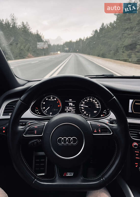 Седан Audi S4 2013 в Одессе