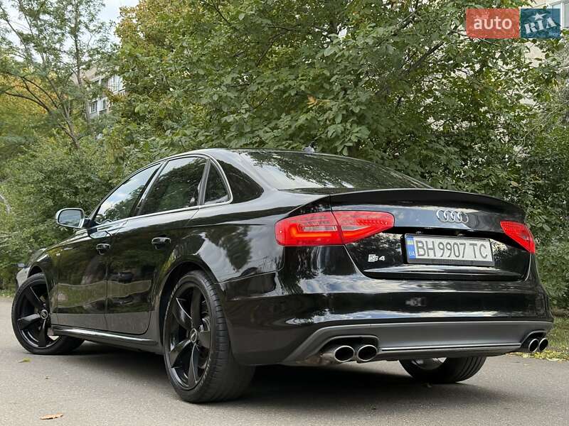 Audi S4 2012