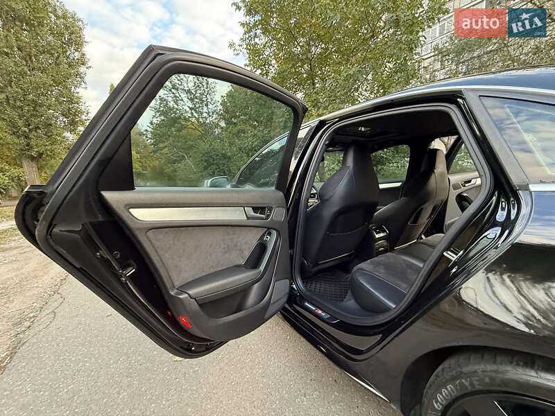Седан Audi S4 2012 в Одессе