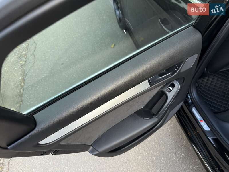 Седан Audi S4 2012 в Одессе