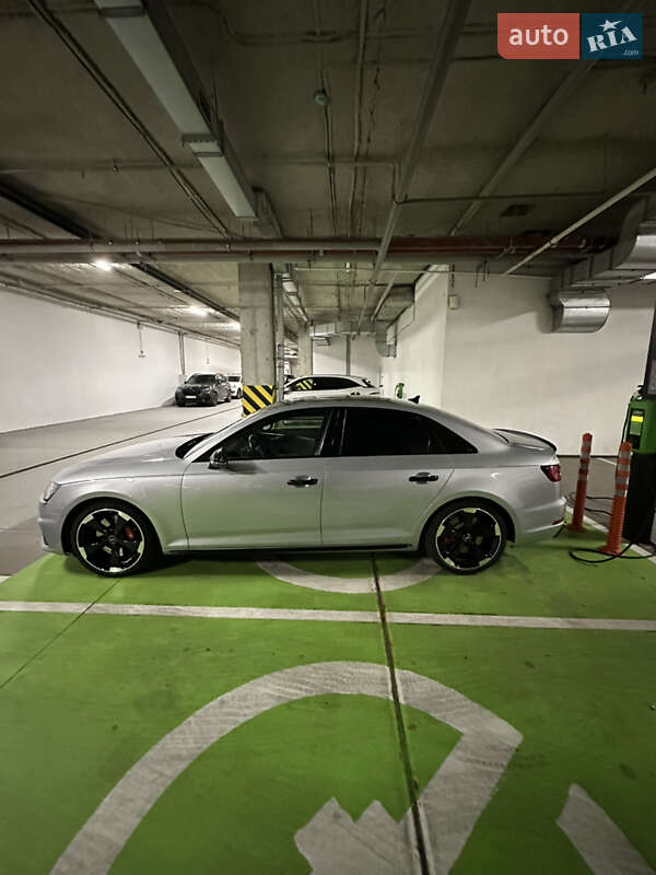 Седан Audi S4 2019 в Києві фото 5 Седан Audi S4 2019 в Києві