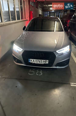 Седан Audi S4 2019 в 