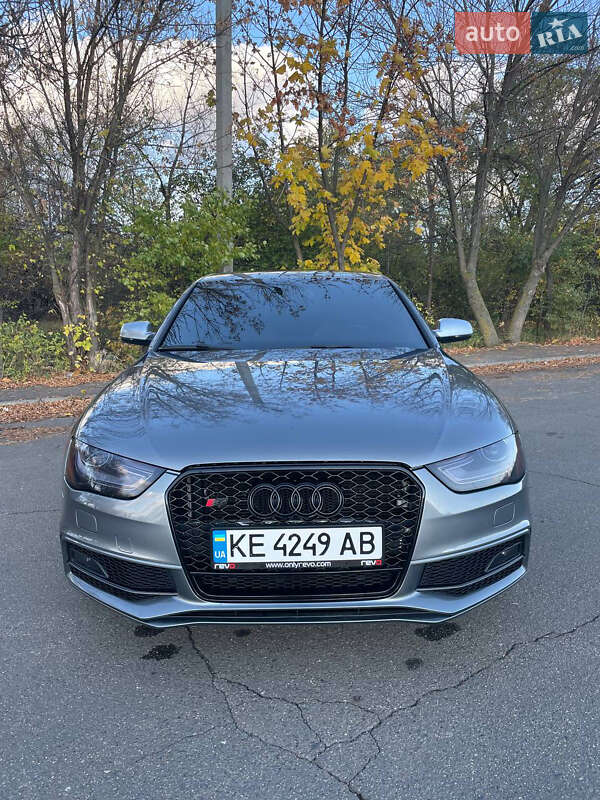 Audi S4 2013