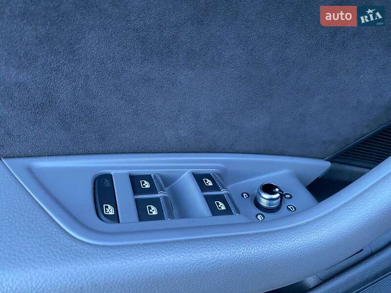 Седан Audi S4 2017 в Хмельницькому