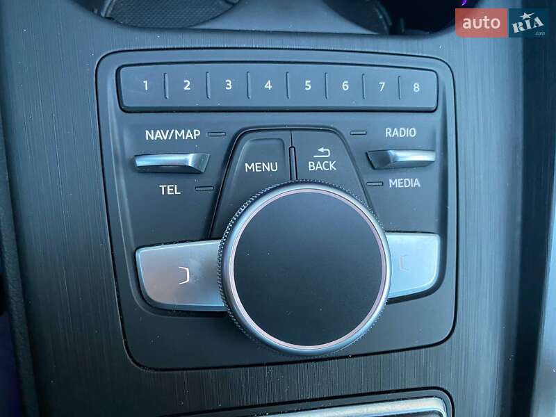 Седан Audi S4 2017 в Хмельницькому