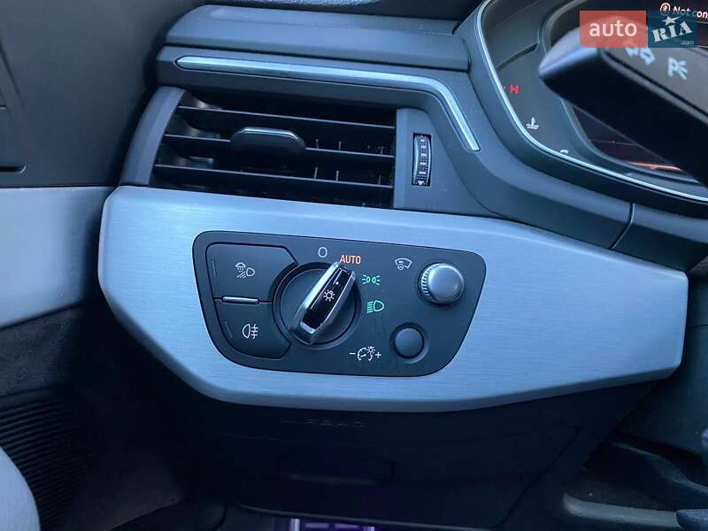 Седан Audi S4 2017 в Хмельницькому