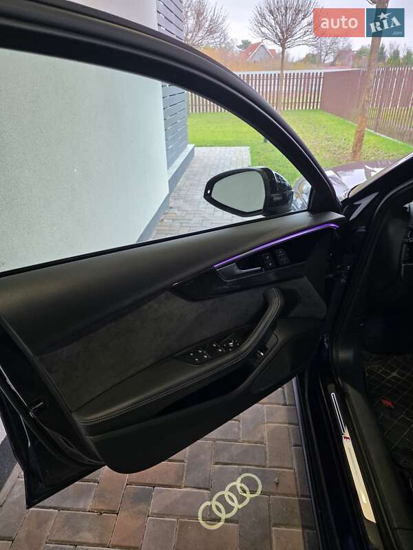 Седан Audi S4 2020 в Киеве