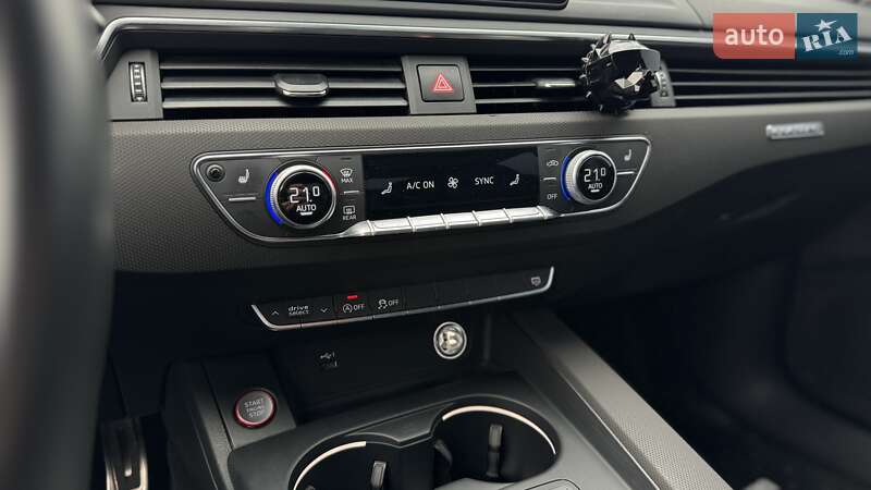 Седан Audi S4 2019 в Києві