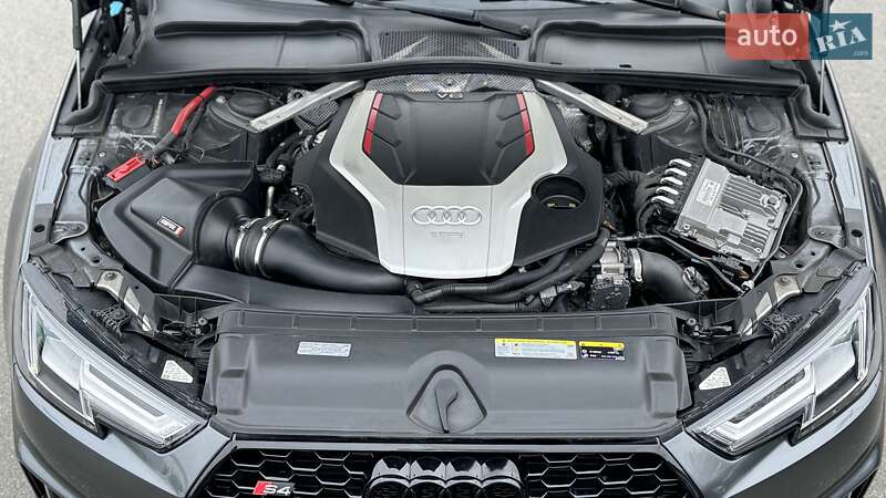 Седан Audi S4 2019 в Києві