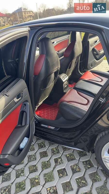 Седан Audi S4 2011 в Ивано-Франковске