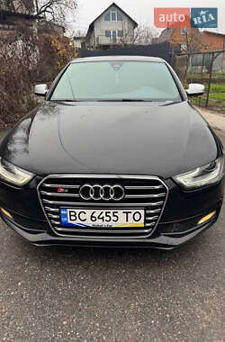 Седан Audi S4 2012 в Виннице