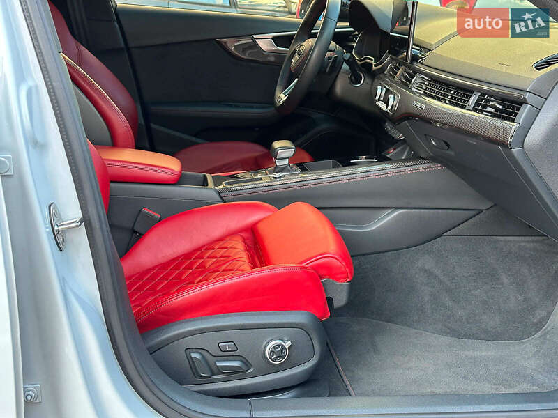 Седан Audi S4 2023 в Одесі фото 25 Седан Audi S4 2023 в Одесі
