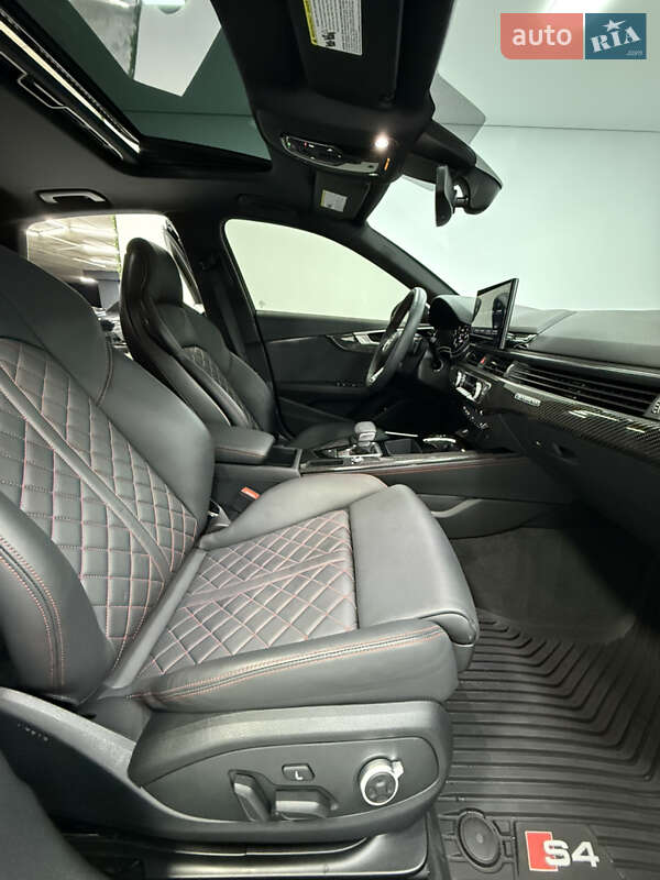 Седан Audi S4 2023 в Одессе