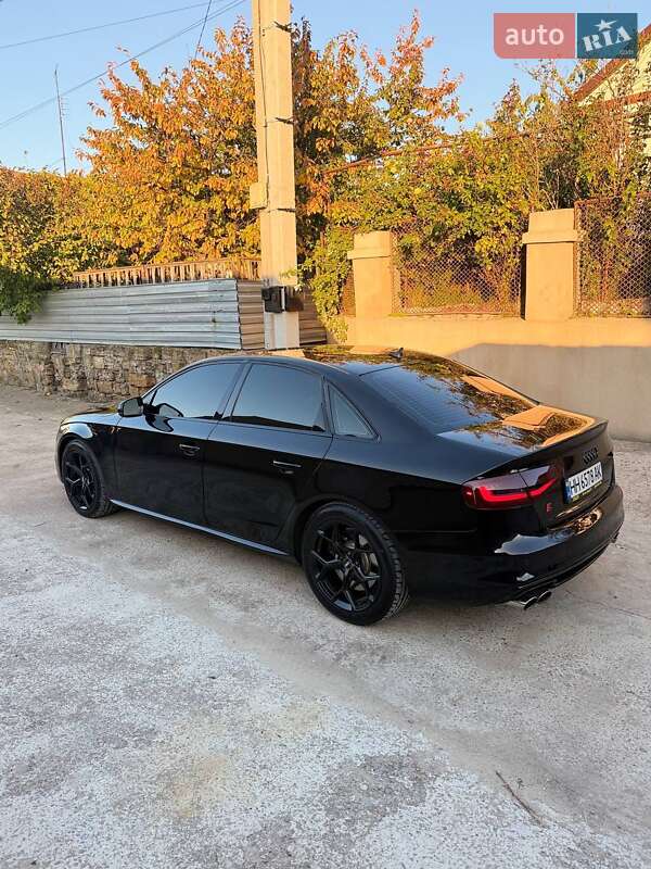Седан Audi S4 2014 в Одессе