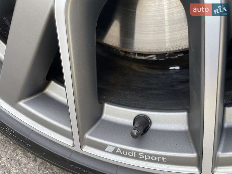 Седан Audi S4 2020 в Киеве фото 40 Седан Audi S4 2020 в Киеве