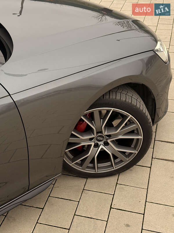 Седан Audi S4 2022 в Киеве