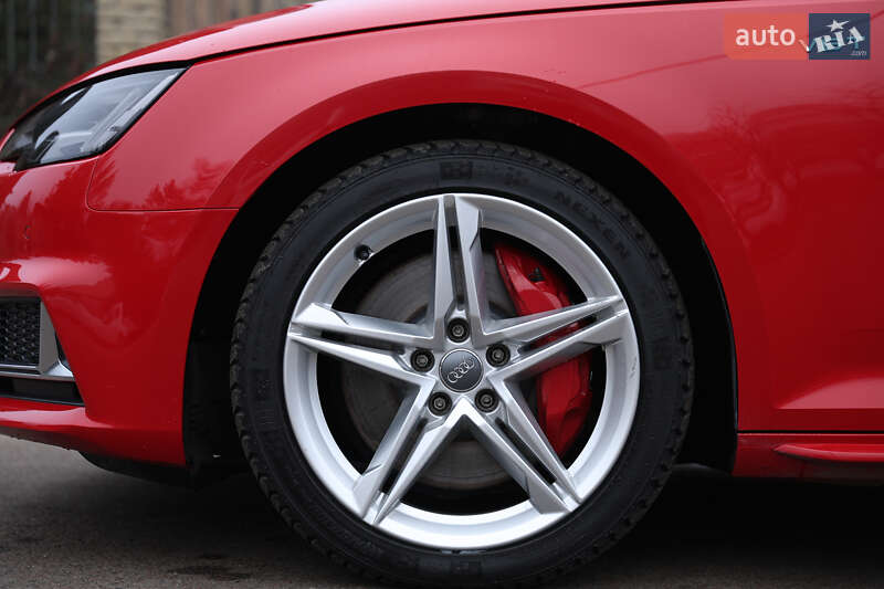 Седан Audi S4 2017 в Луцке