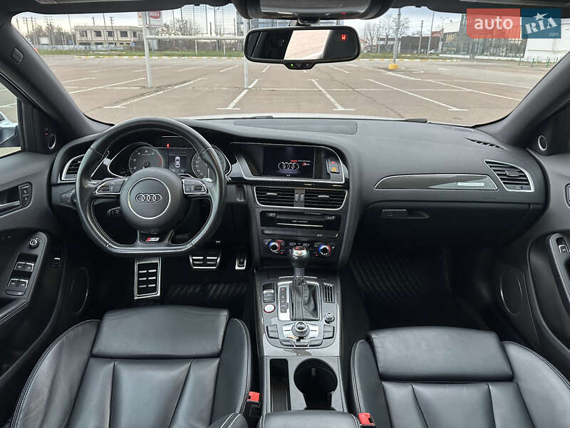Седан Audi S4 2015 в Одессе