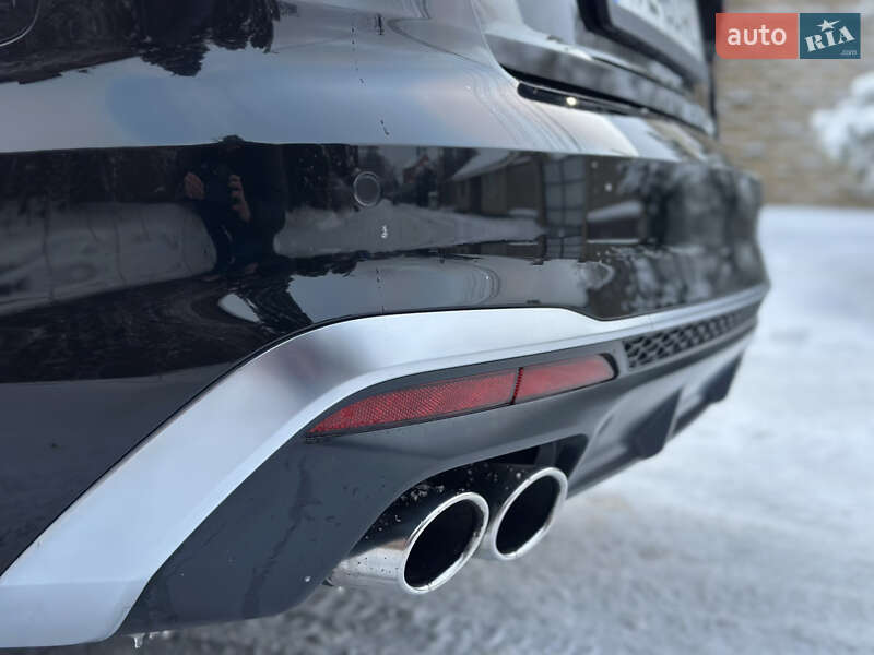 Седан Audi S4 2019 в Киеве