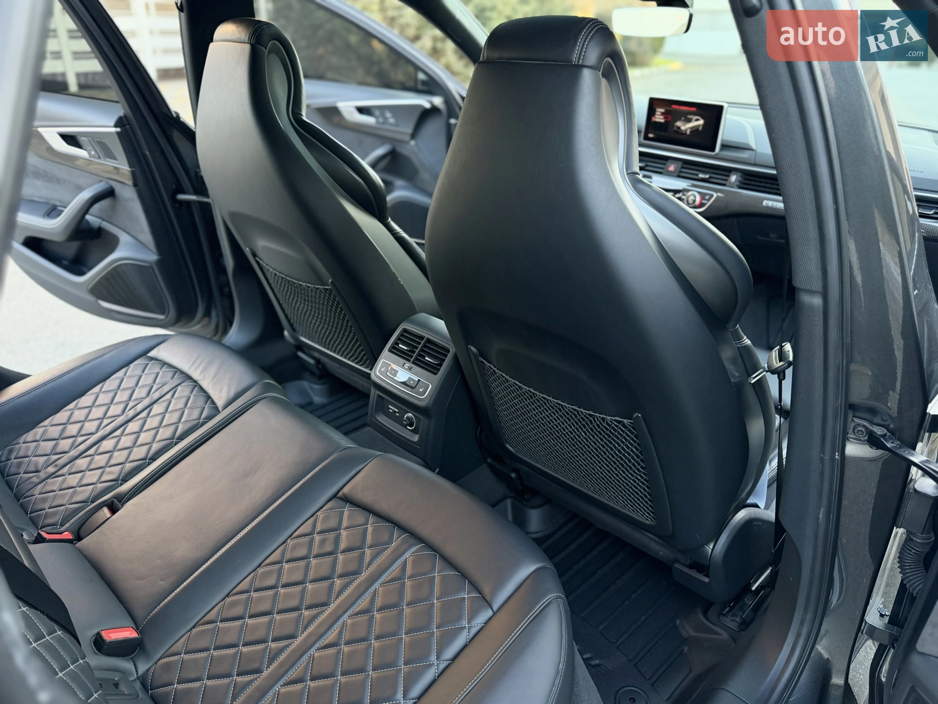 2019 Audi S4 - мініатюра 58