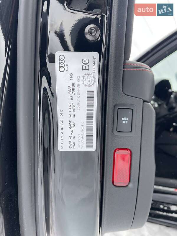 Седан Audi S4 2017 в Львове