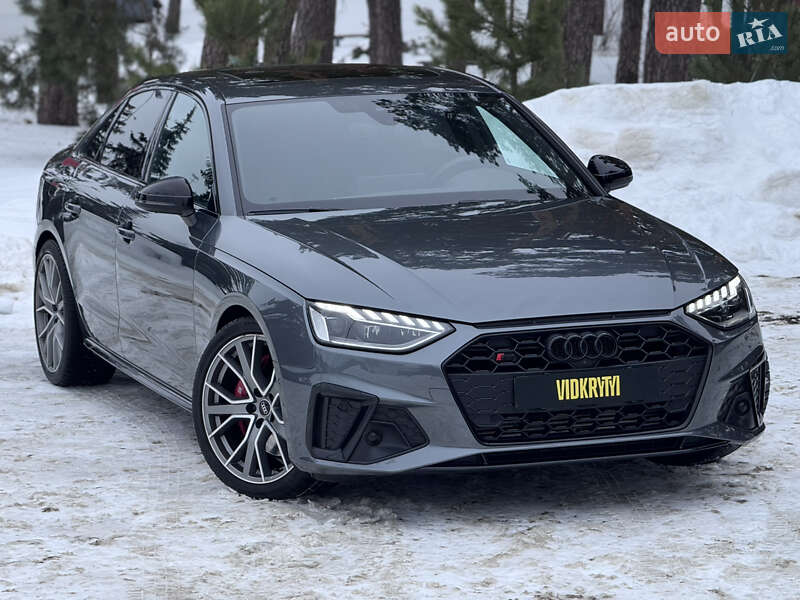 Седан Audi S4 2022 в Киеве