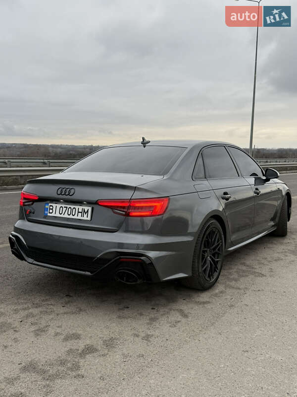 Седан Audi S4 2017 в Полтаве