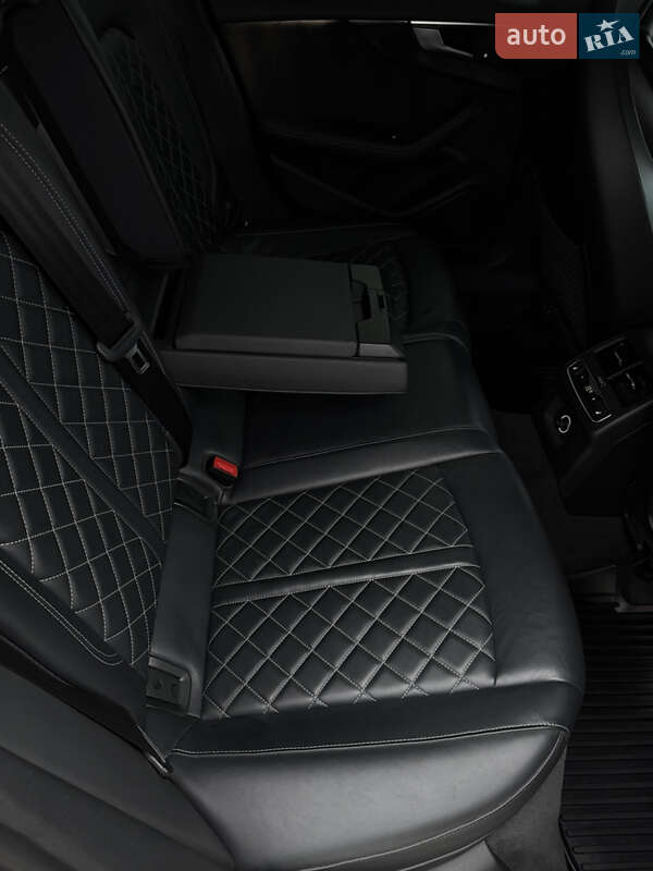 Седан Audi S4 2017 в Полтаве