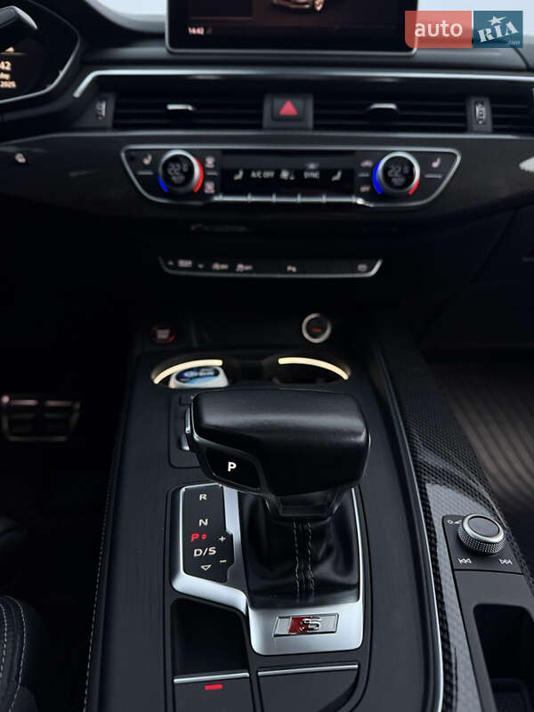 Седан Audi S4 2017 в Полтаве