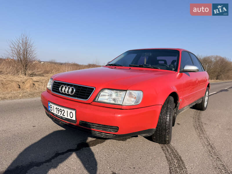 Седан Audi S4 1992 в Львове