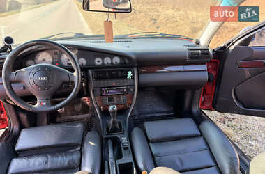 Седан Audi S4 1992 в Львове