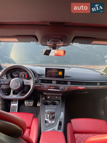 Седан Audi S4 2018 в Кривому Розі