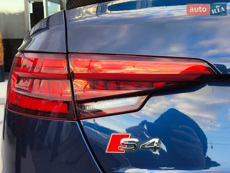 Седан Audi S4 2017 в Киеве фото 9 Седан Audi S4 2017 в Киеве