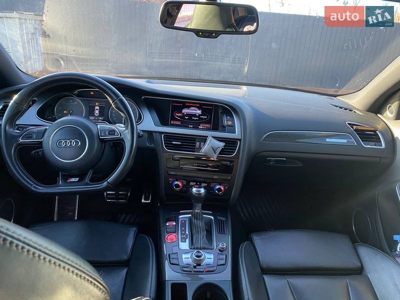 Седан Audi S4 2013 в Кривому Розі